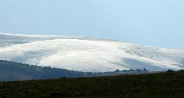 Ardahan'da dağlar beyaz büründü