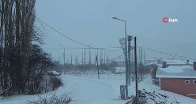 Posof'ta ilk ve orta dereceli okullarda eğitime ara verildi